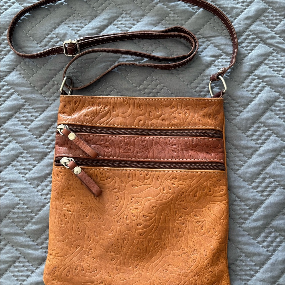 Vera Pelle Embossed Brown Crossbody Bag, Made in Italy, Tan
